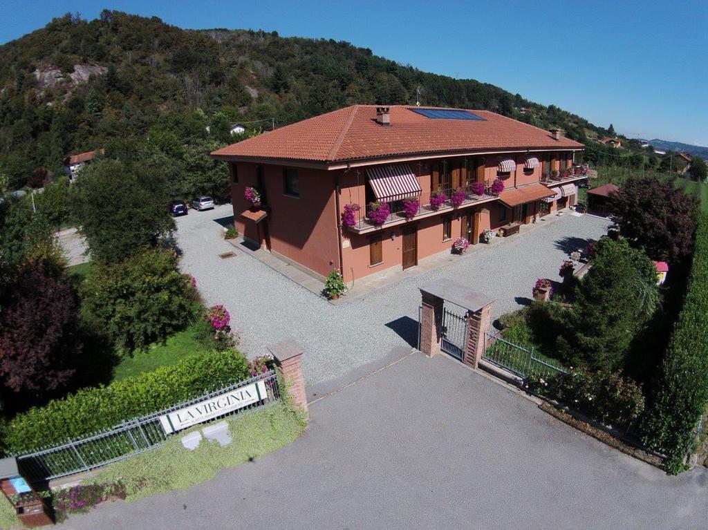 Вилла Agriturismo La Virginia Revello Экстерьер фото