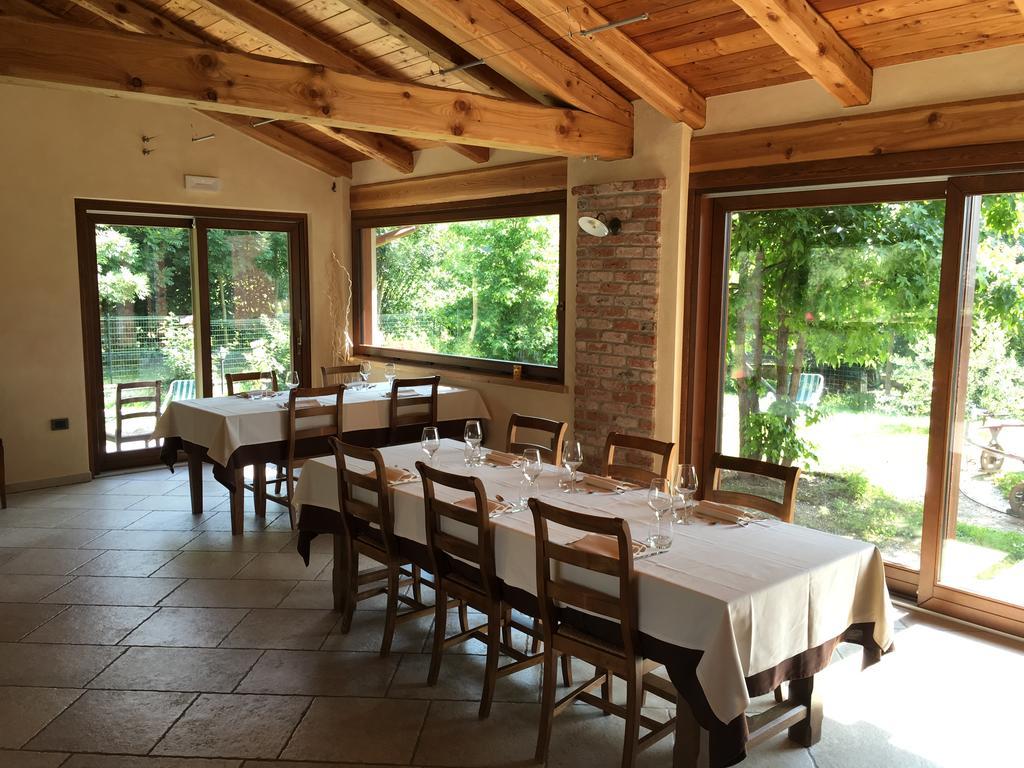 Вилла Agriturismo La Virginia Revello Экстерьер фото